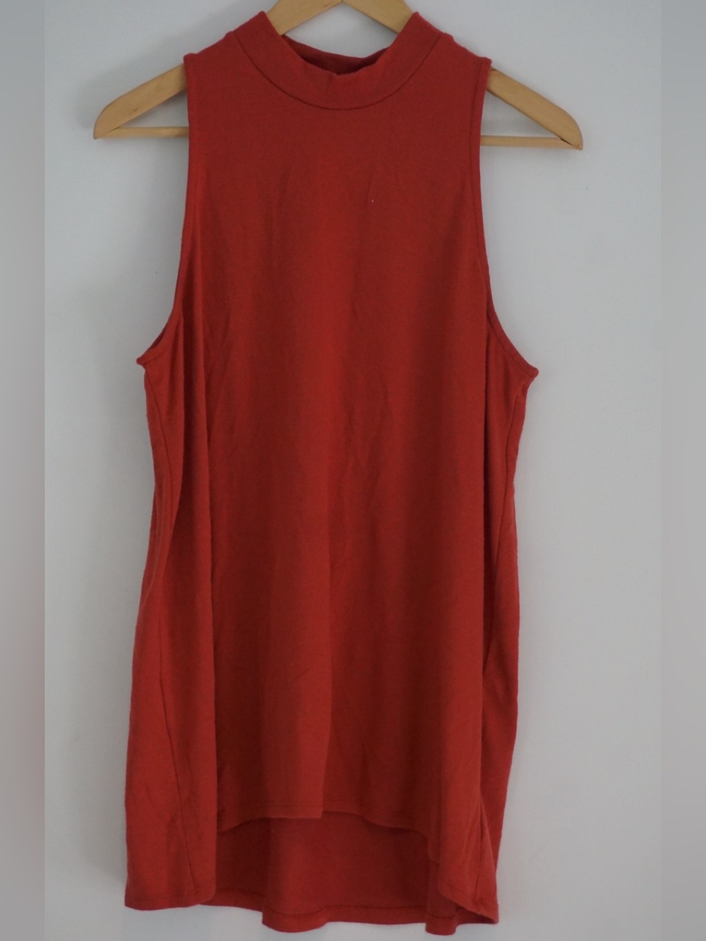 GAP Sleeveless Mock Neck Tank in Burnt Orange